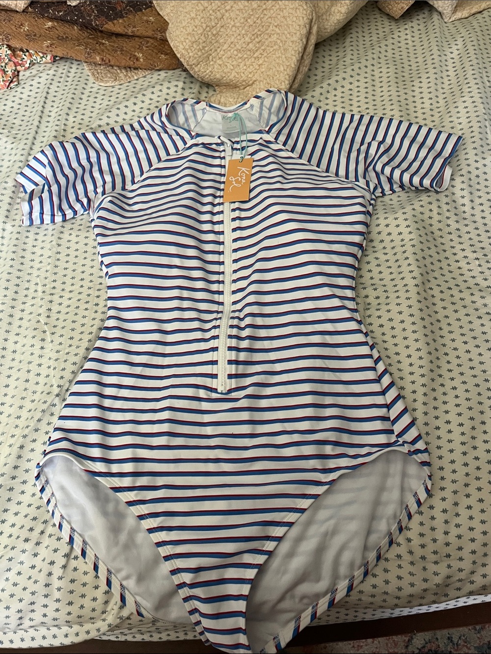 Kona Sol | L | Striped Short Sleeve One Piece